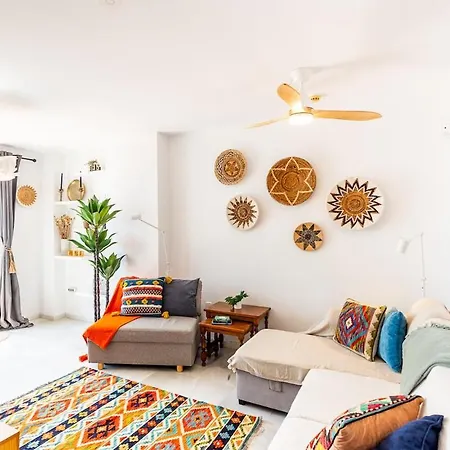 Апартаменти Sundrift Penthouse Two Large Terraces