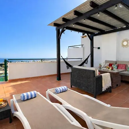 Апартаменти Sundrift Penthouse Two Large Terraces