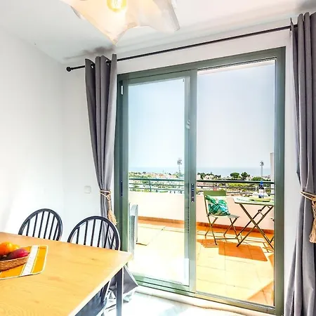 Апартаменти Sundrift Penthouse Two Large Terraces *