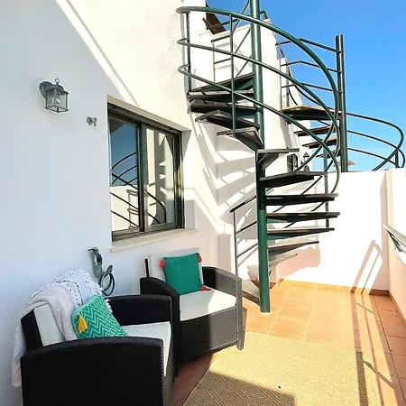 Апартаменти Sundrift Penthouse Two Large Terraces Нерха